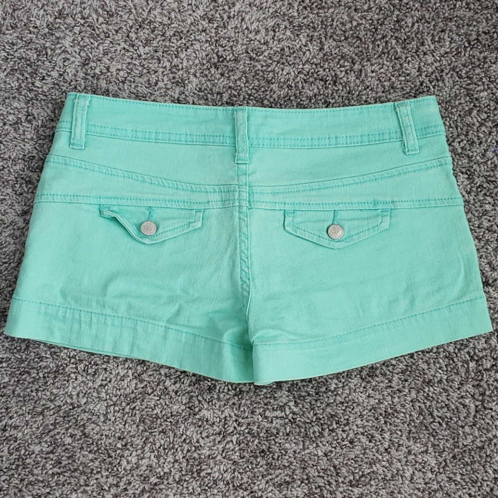 🦚NWOT Mint Jean Shorts - Picture 2 of 4